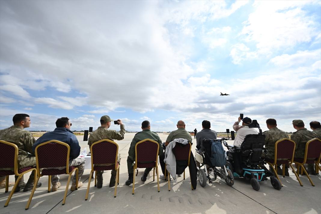 Konya, kahramanları yıldızların gölgesinde ağırladı 6